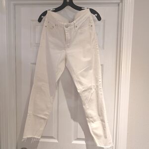 White Lucky Brand cropped skinny jeans